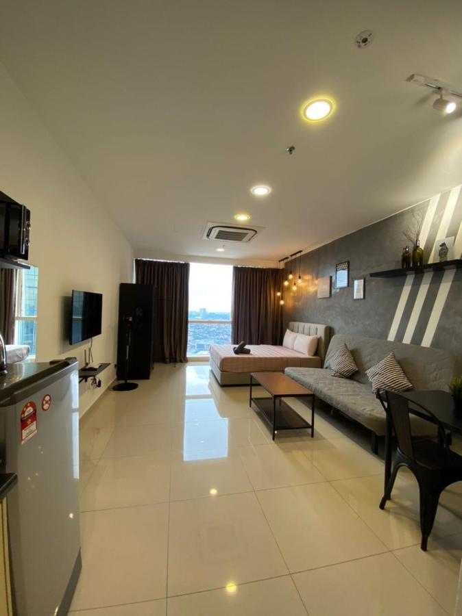 Pinnacle Pj @ Penguin Homes Петалинг-Джая Экстерьер фото